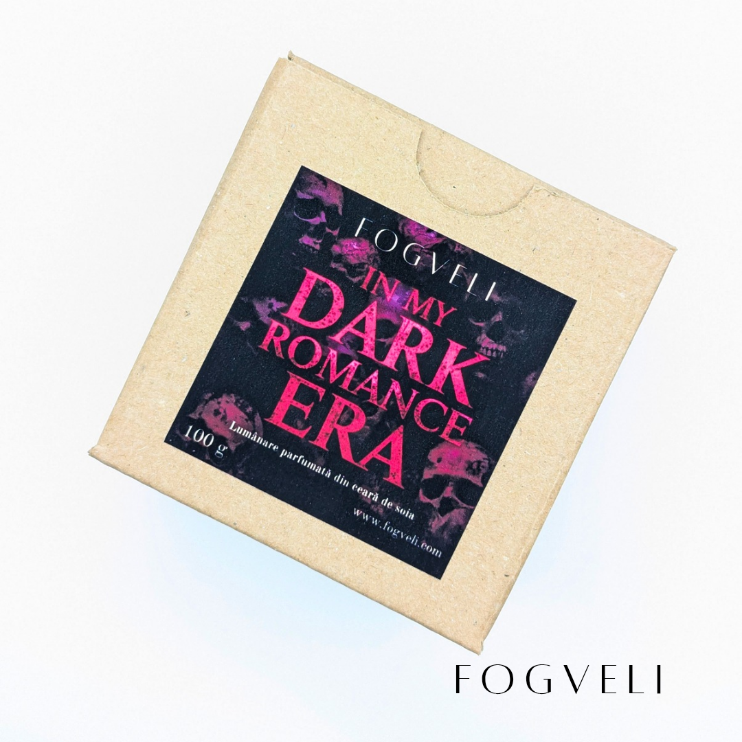 Lumânare Cititor de Dark Romance - Cafea, Vanilie, Flori albe