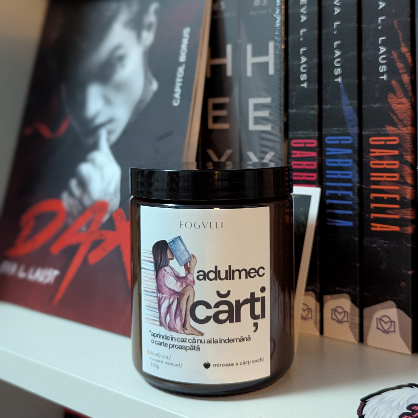 Lumânare Adulmec CĂRȚI - Rodie, Ambră, Mosc, Piper, Paciuli