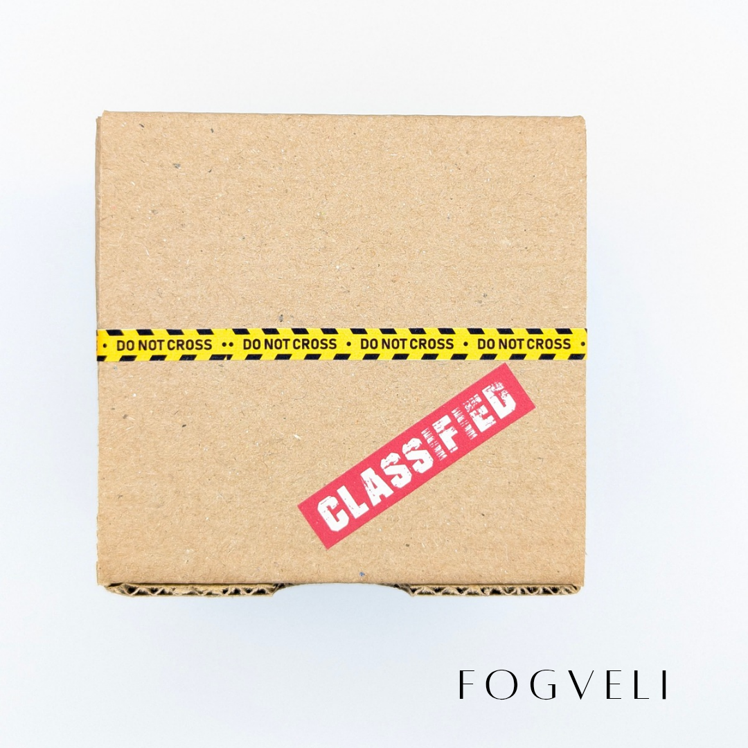 Lumânare Cititor de Thriller 🕵🏻‍♂️ - Whiskey, Lime, Bergamotă, Cedru, Ambră dulce