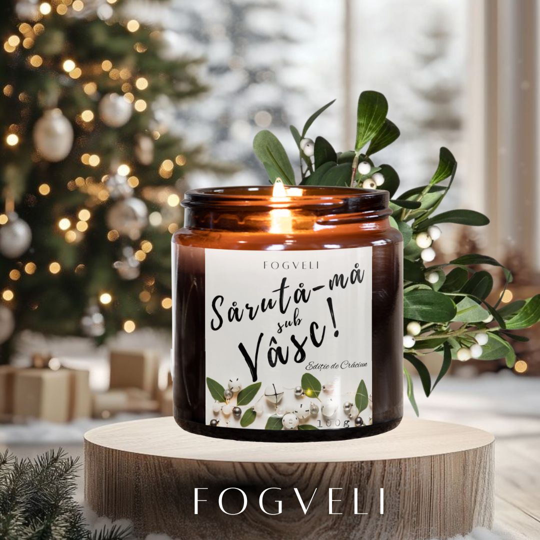 Lumânare Sărută-mă sub vâsc! - Pin, Flori de Tei, Ardei roșu, Cuișoare, Lemn de santal
